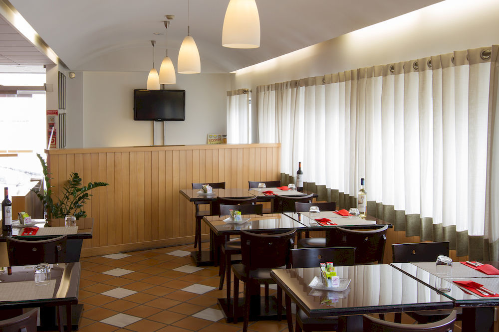 Hotel Ibis Leiria Fatima Exterior foto